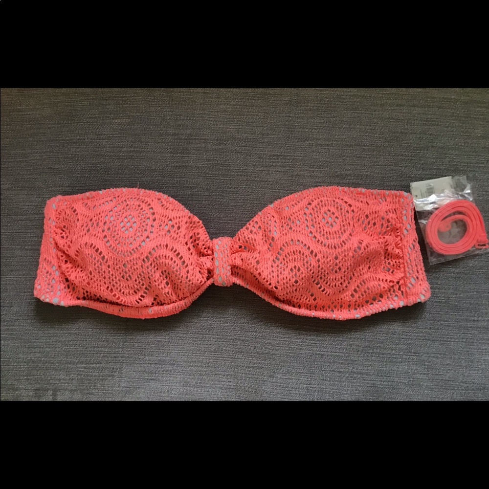 New PINK bikini top swimwear size L